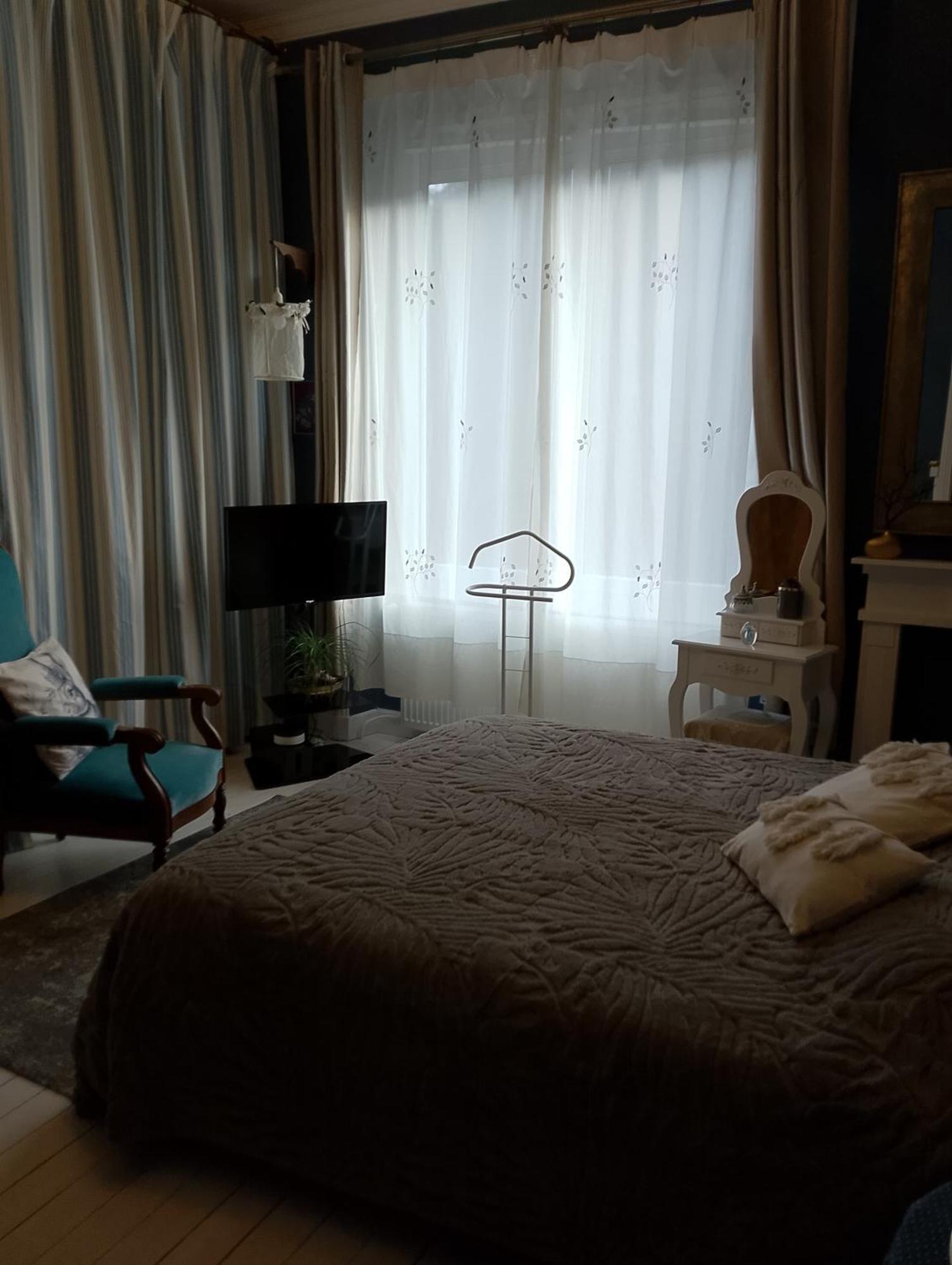 Chambre Bounty, B&B, Cuisine Privee, Lit Queen Size, Terrasse, Parking, Garage Olliergues ภายนอก รูปภาพ
